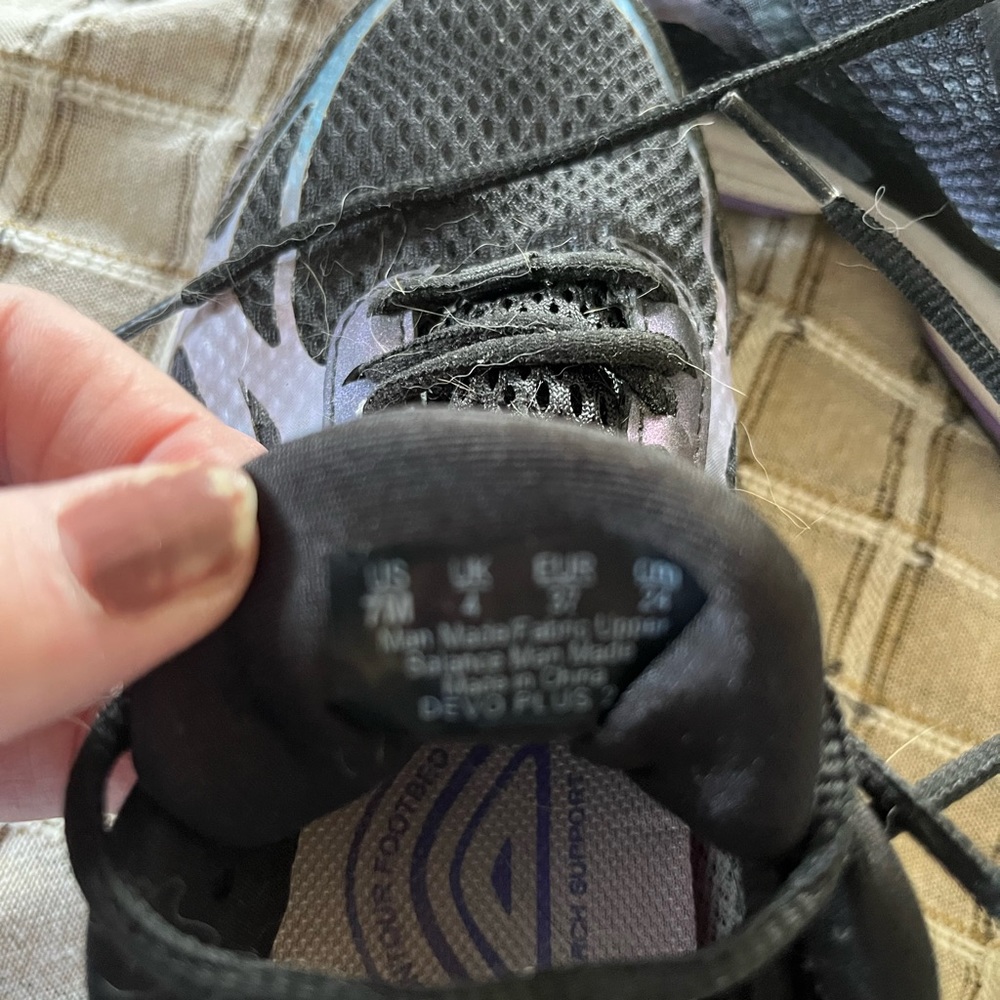 Women’s Ryka athletic shoes size 7 medium. Great condition - Picture 5 of 5